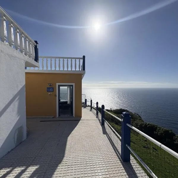 Sleep HAIbeat - Sea View - Santa Cruz das Flores, Azores, Hotel in Flores