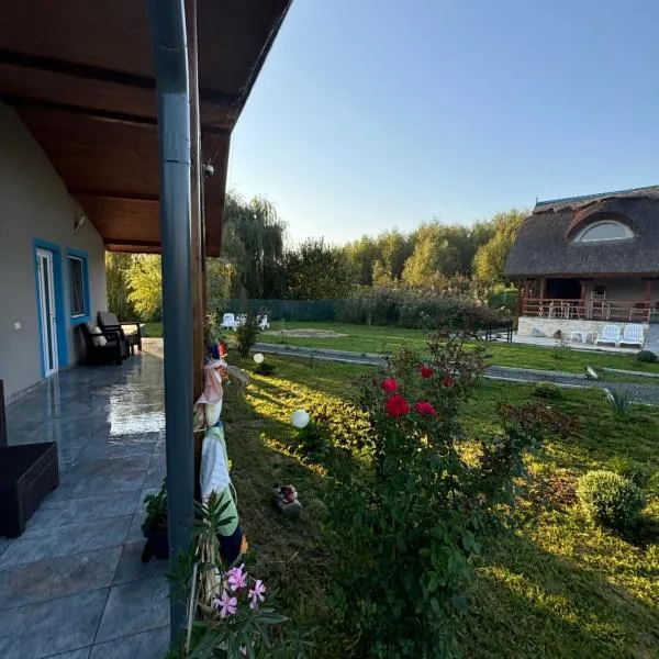 Casa de vacanță Irisul Deltei, Hotel in Băltenii de Sus