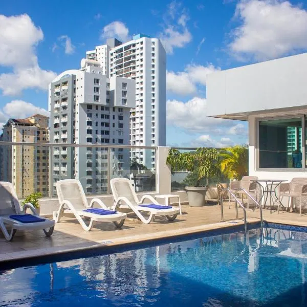 Ramada by Wyndham Panama Centro Via Argentina, hotel v Panama Cityju