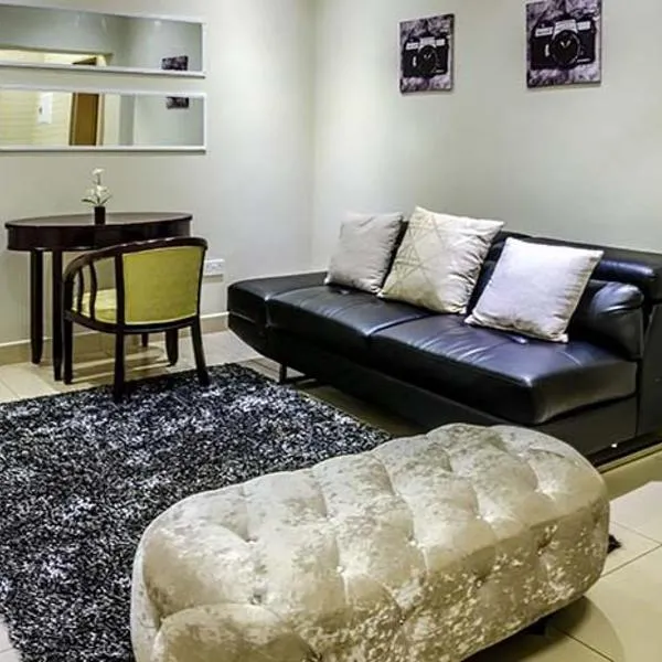 Hillview inn hotel, hotel em Serowe