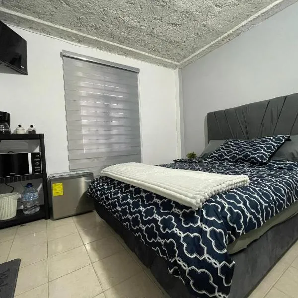 Suite En Urbanización Residencial FRENTE AL AEROPUERTO, hotel