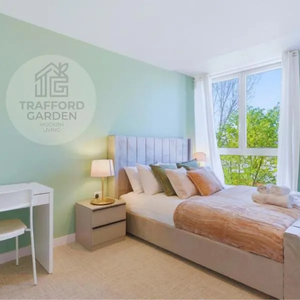 Trafford Garden Retreat with Free car park, hotel u gradu Mančester