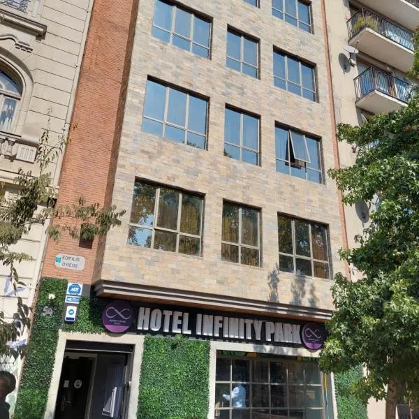 Infinity Park Hotel, hotel a Santiago