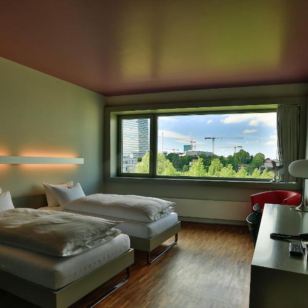 Dasbreitehotel am Rhein, Basel