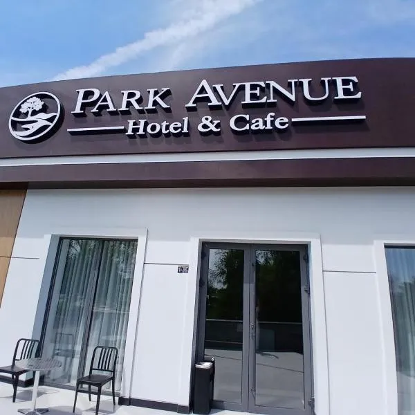 Park Avenue Hotel, hotelli kohteessa Taraz