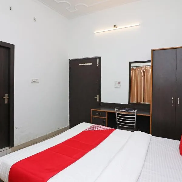 Hotel O by OYO Mid Town Ojus Tower, hotel i Rudrapur