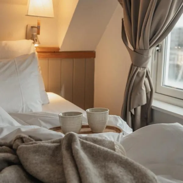 Home Hotel With, hotel v destinácii Tromsø