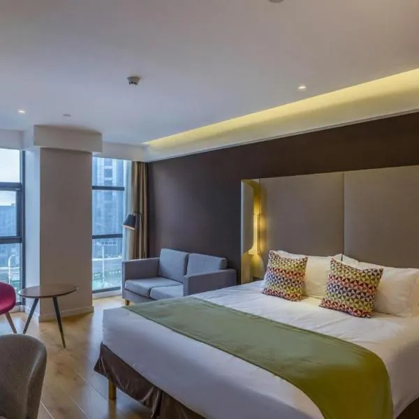 Campanile Hotel Dongying Financial Port, khách sạn ở Đông Dinh