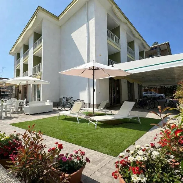 Hotel ai Fiori, отель в Градо