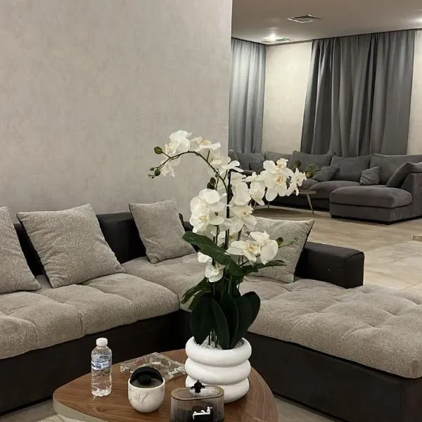 Luxury A2 Chalet COMO、アル・キランのホテル
