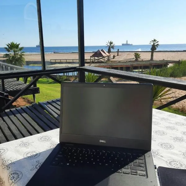 Lalandi 14 - Beachfront Self-Catering- Langstrand Walvis Bay, hotel in Langstrand
