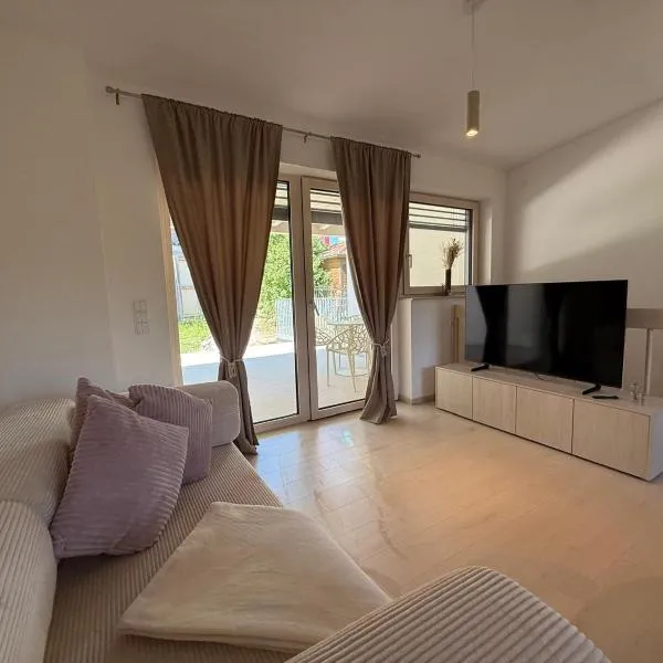 Donau Vibes Luxury Family near City and Highway، فندق في لينز