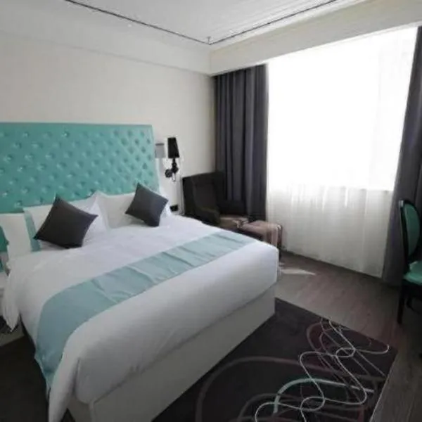 Xana Lite Korla Xiangli Avenue Food Street: Korla'da bir otel