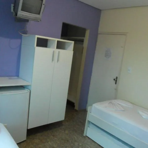 Comodoro Hotel e Churrascaria, hotel in Floriano