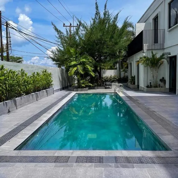ONYX HOTEL & VILLA、Tanjungubanのホテル