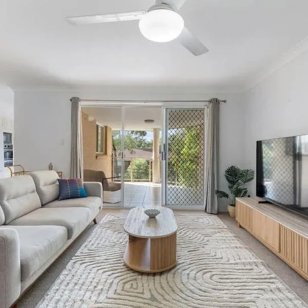 Luxury Private Top Floor Apartment Sutherland, Australia, готель у місті Сатерленд
