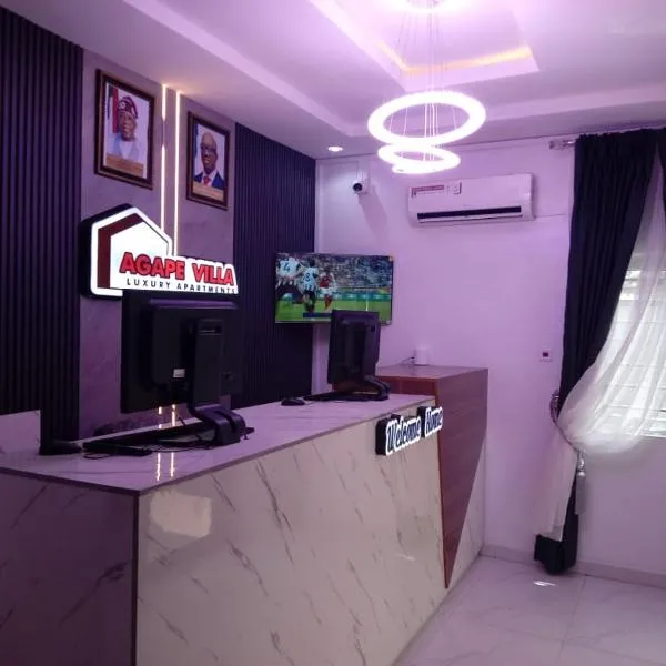 Agape Villa Luxury Apartments, hotel en Benin City