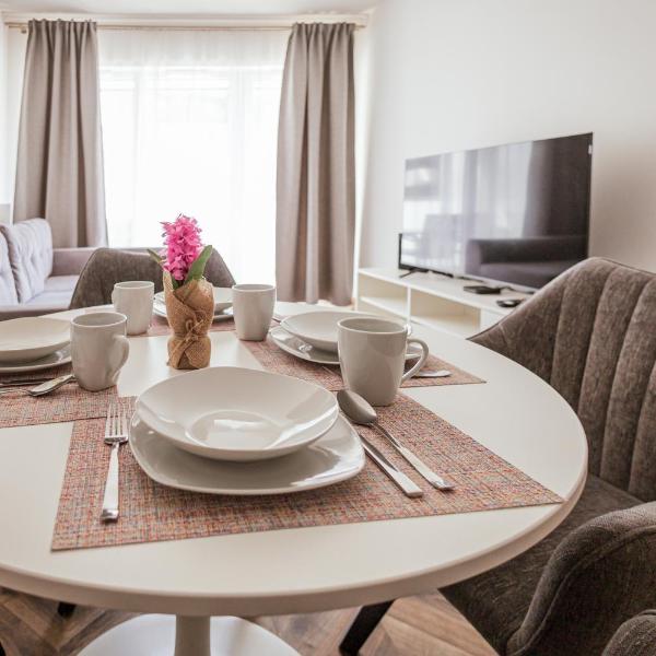 Grey Harmony - Po prostu Apartament w Centrum Wrocławia 5 min od Rynku by UniqueRent, Breslau