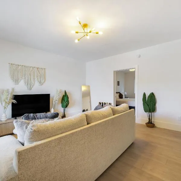 8040 Harding Apts، فندق في ميامي بيتش