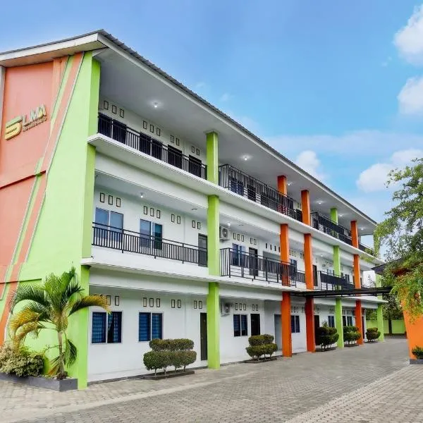 Hotel O near Mall Boemi Kedaton formerly Hotel Lima Residence, hotel en Bandar Lampung