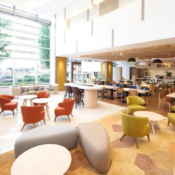 Holiday Inn & Suites Shin Osaka by IHG, hotel i Osaka