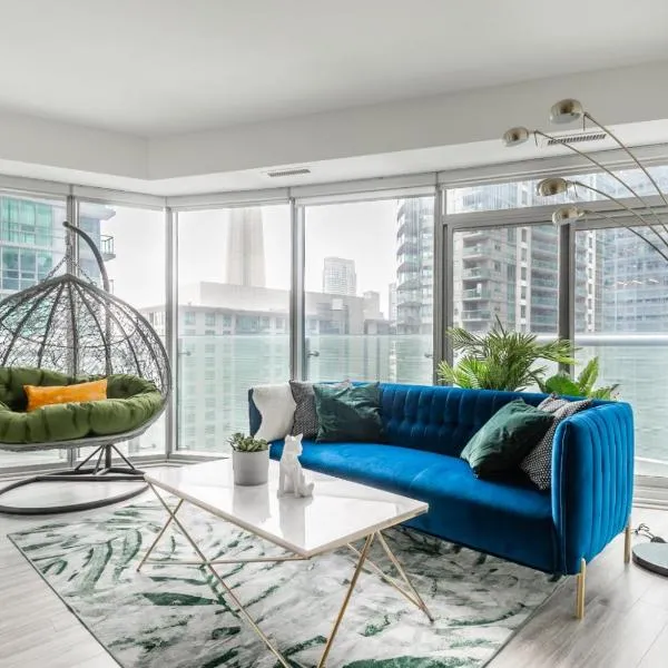 Stylish 2BRs, 2 Bath Entire Condo, Free Parking!, hotel em Toronto