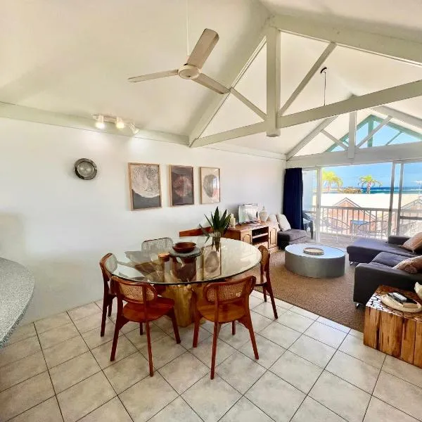 Waterfront Unit 4 - Kalbarri WA, Hotel in Kalbarri