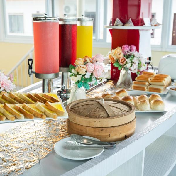Ocean Star Hotel, Koror