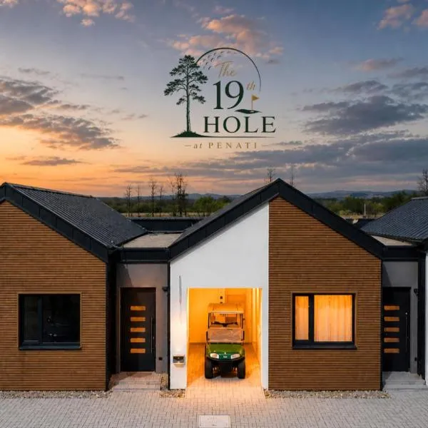 The 19th HOLE at PENATI, hotel u gradu 'Šajdíkove Humence'