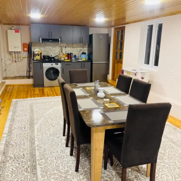 House 39, hotel em Sheki