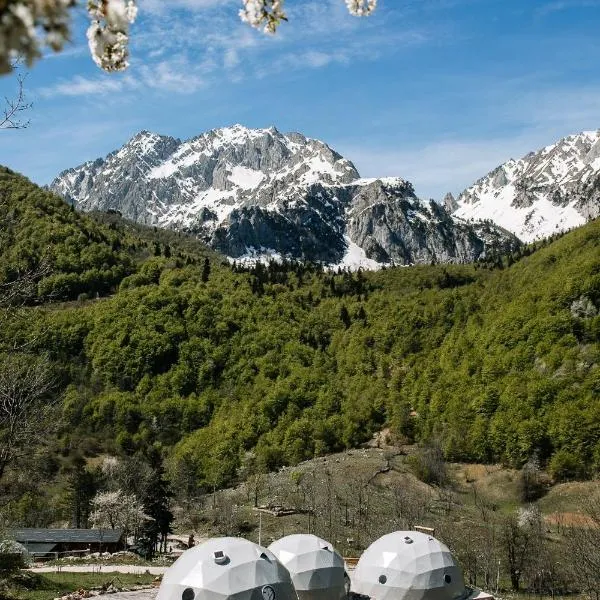Ursa Camp, Hotel in Gornje Lipovo