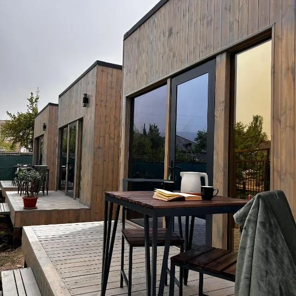 Tong에 위치한 호텔 House of Tayan - Lakeside Cabins