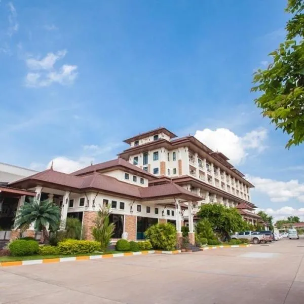 Royal Nakhara Hotel and Convention Centre, khách sạn ở Nong Khai