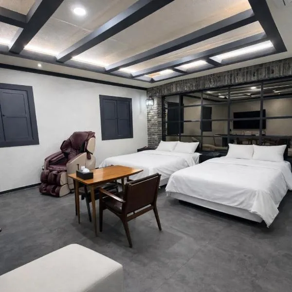 Carlton Hotel Incheon Juan Spacious Rooms Renovated Free WiFi, hotel di Incheon