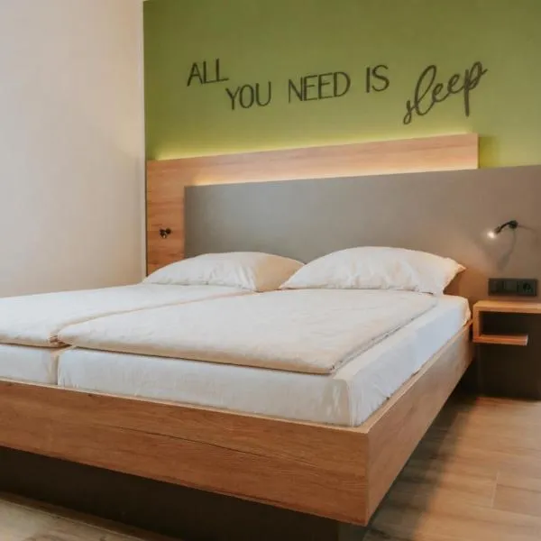 Stay2sleep, Self-Check-In, Hotel in Dinklage