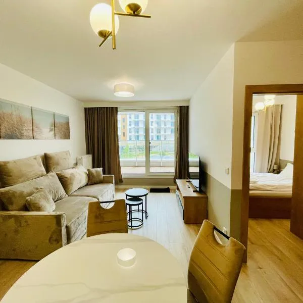 Perła Bałtyku - jacuzzi, sauny, sala zabaw, bilard, garaż, do plaży 400m, hotel en Jastrzębia Góra