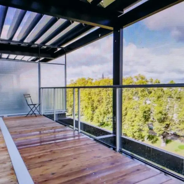 Studio Avec Terrace DOCKS, hotel in Strasbourg