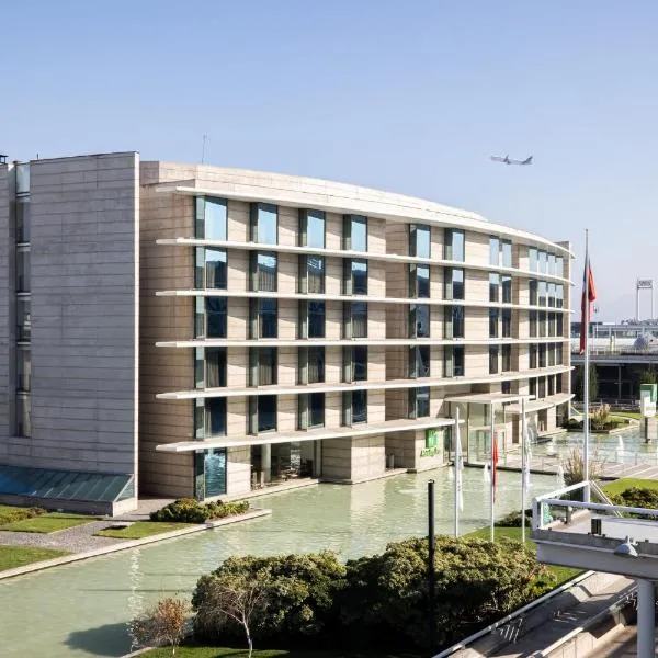 Holiday Inn Santiago - Airport Terminal by IHG, hotel en Santiago