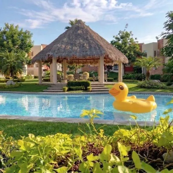 Casa con alberca en Xochitepec, Ideal familias,位于绍其德贝克的酒店