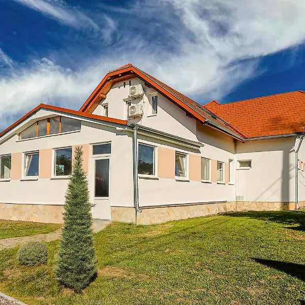 Anna Vendégház Szeleste, hotel v mestu Szeleste