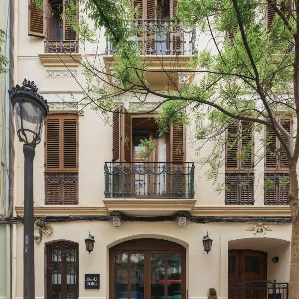 Suites 43 Juan Llorens, hotel in Valencia
