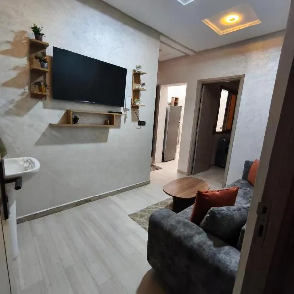 شقة مفروشة للكراء اكادير للعائلات فقط, Hotel in Agadir