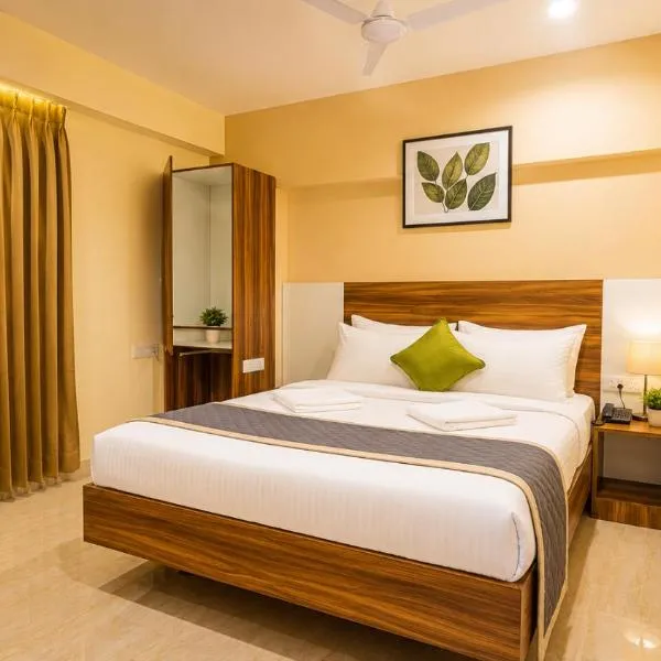 Urban Comforts - Near US Consulate Business Hotel in T Nagar Free Breakfast, hotel di Chennai