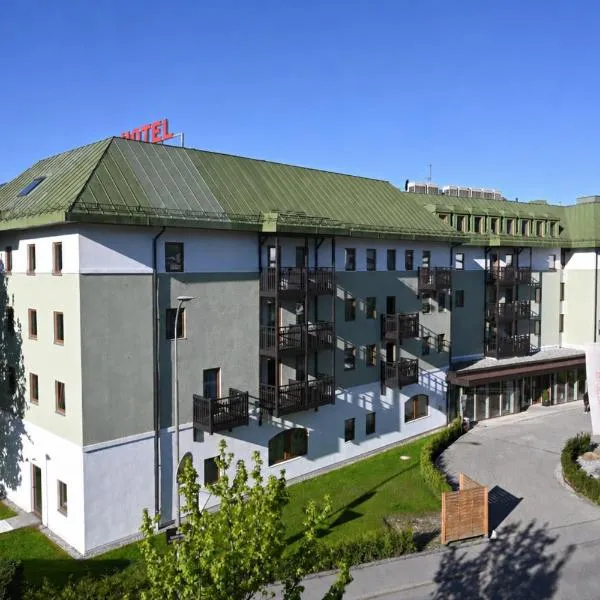 Holiday Inn Innsbruck, hotel v mestu Innsbruck