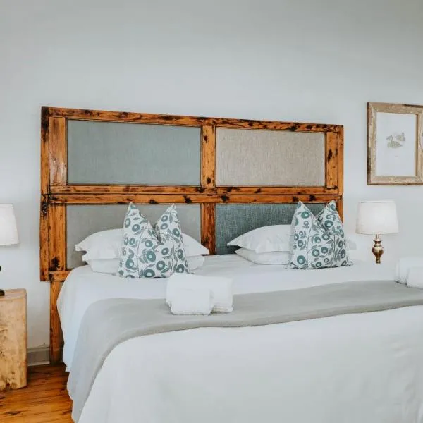 Cottage 1 at River Bend, khách sạn ở Graaff-Reinet