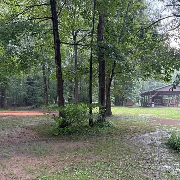 yellow creek campground, hotel