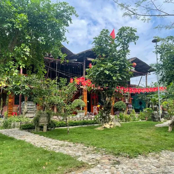Sông Quê Homestay, hotel u gradu Quảng Uyên