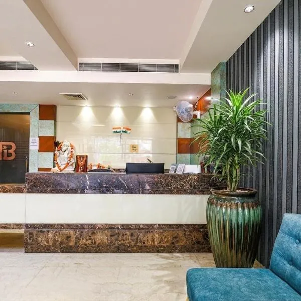 Hotel Billionaire Inn، فندق في فريد آباد