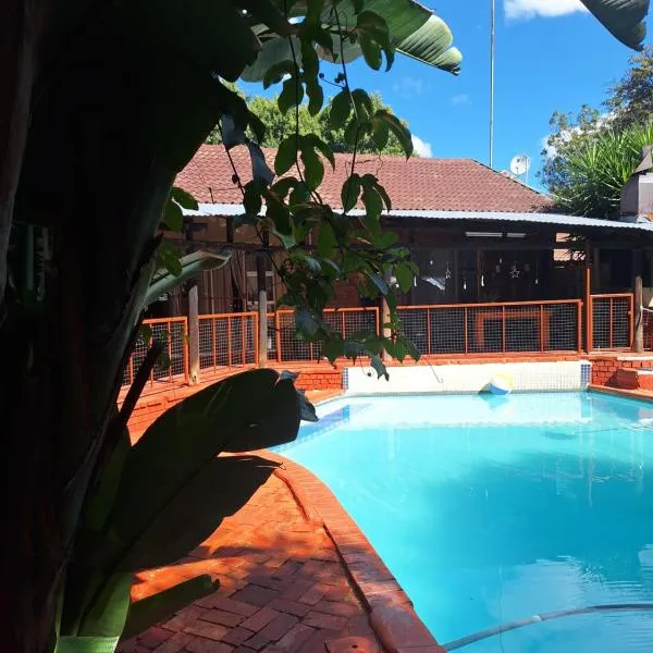 SMAPERS GUESTHOUSE, hotel em Brits