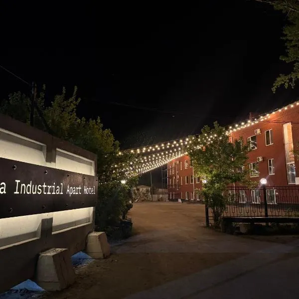 Vita Industrial Apart Hotel, hotel u gradu Petropavlovsk